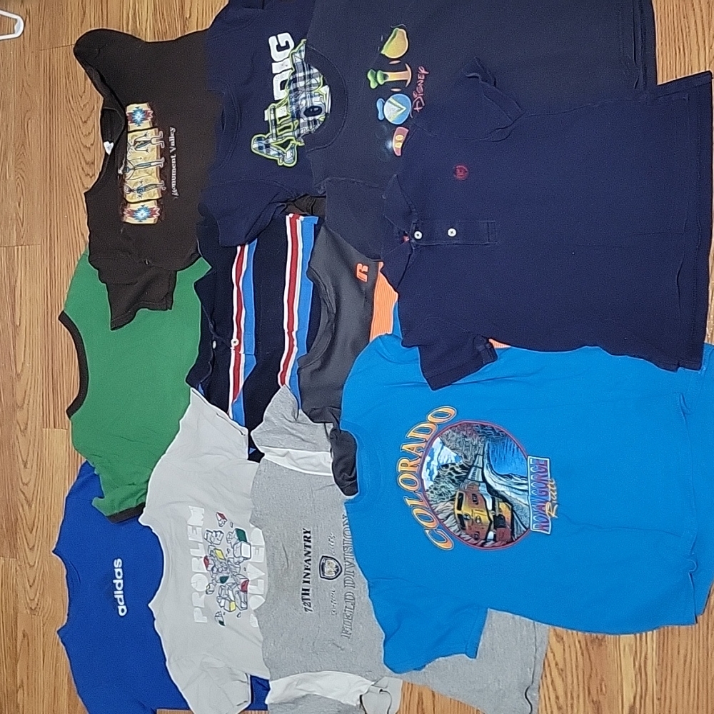 Lot of 11 boys tops size 6